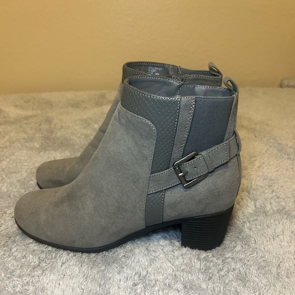 NEW Croft & Barrow Ortholite Suede Gray Ankle Boots Women’s, Size 8M - Picture 3 of 16